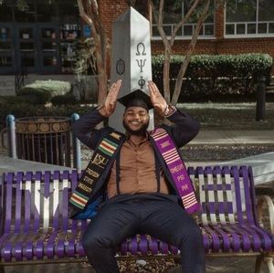 Meet your Posher, Eric